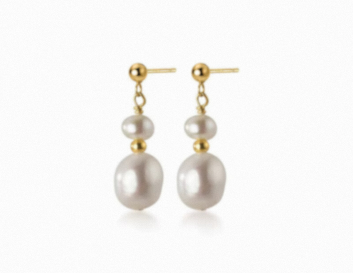 Pearl Earring: Les Perles Secrètes, Where restraint and revelation meet.